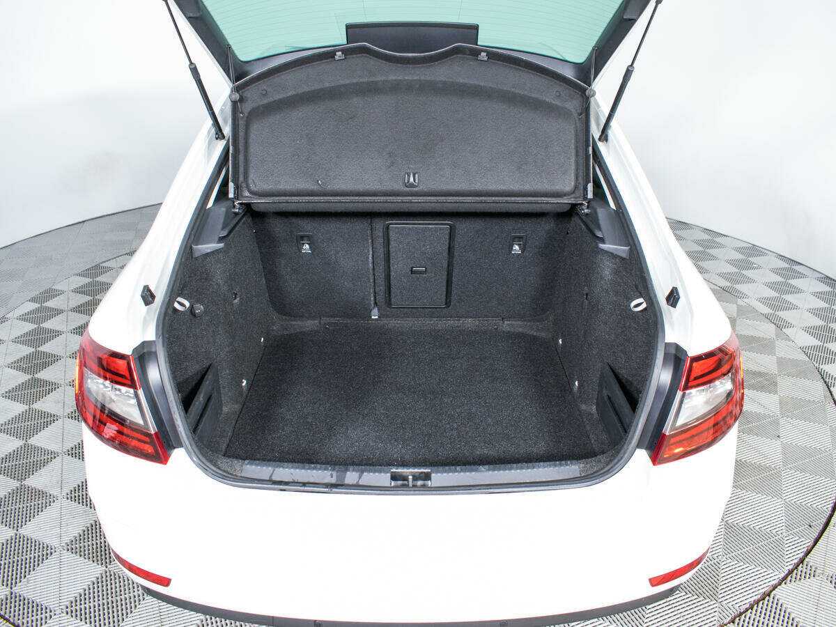 Skoda Octavia с пробегом — 2018 год. Фото: #17