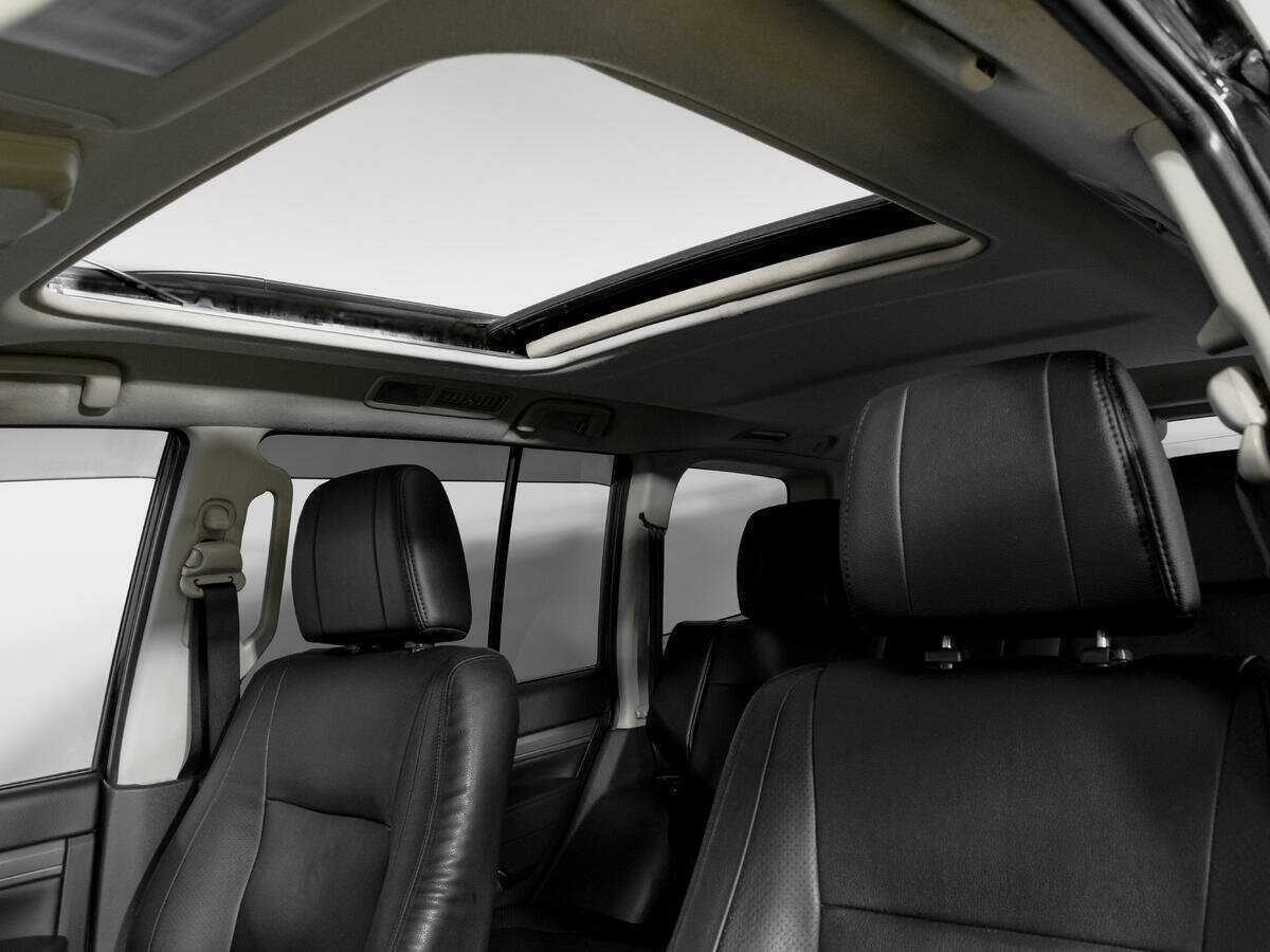 Mitsubishi Pajero с пробегом — 2014 год. Фото: #13