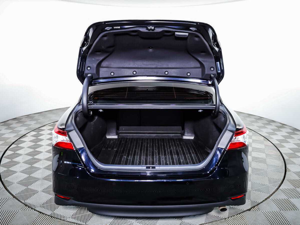 Toyota Camry с пробегом — 2022 год. Фото: #16