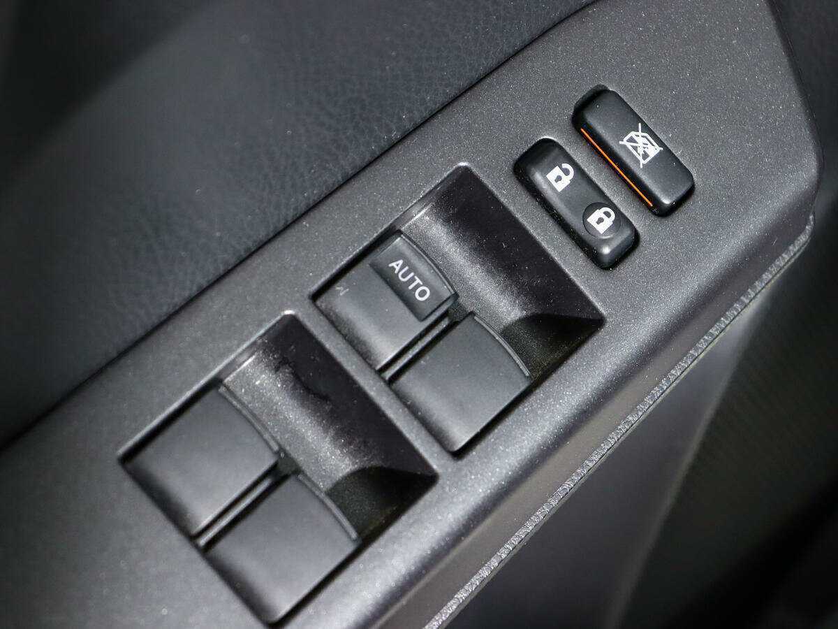 Toyota RAV4 с пробегом — 2018 год. Фото: #15