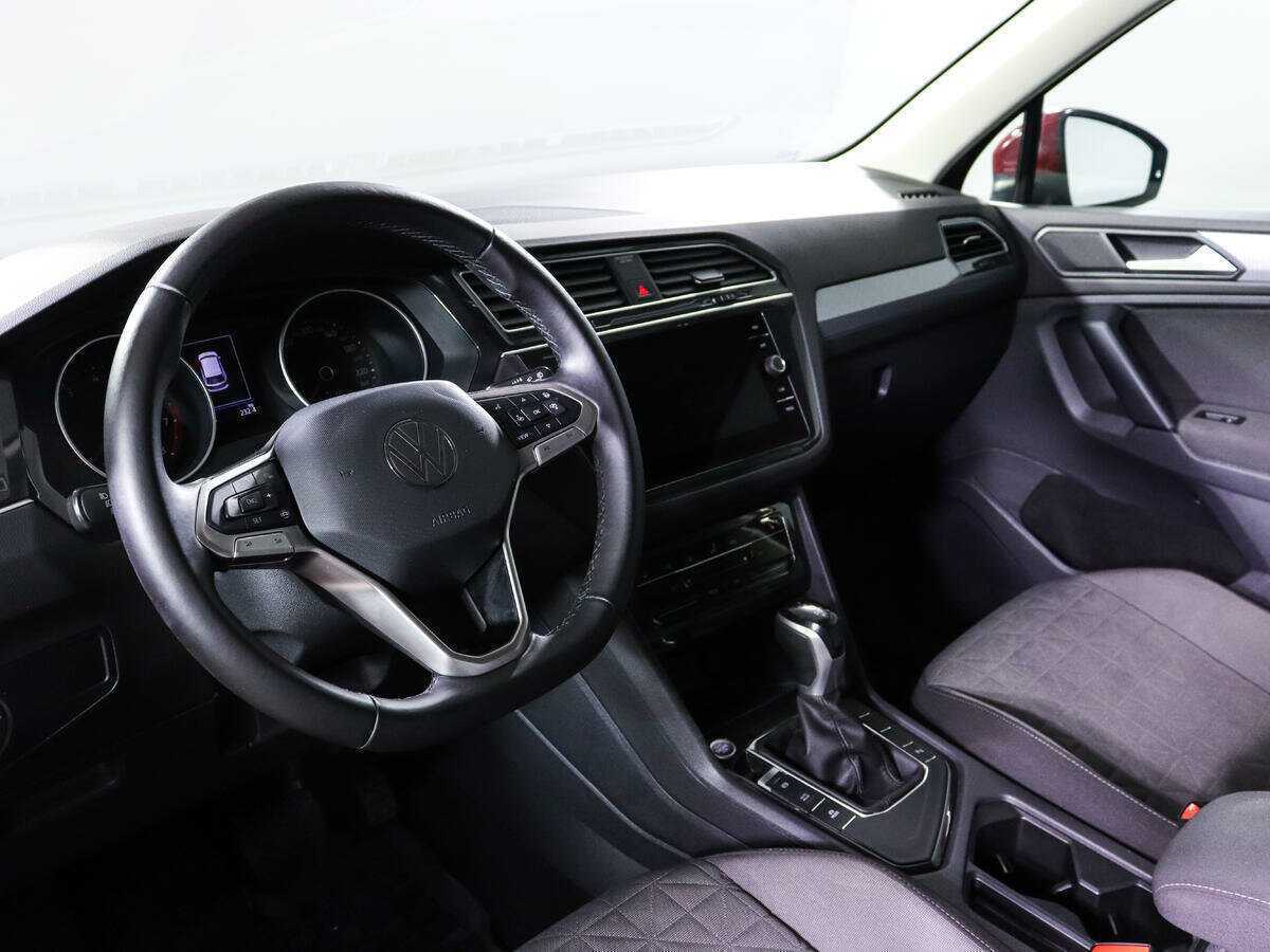 Volkswagen Tiguan с пробегом — 2021 год. Фото: #11