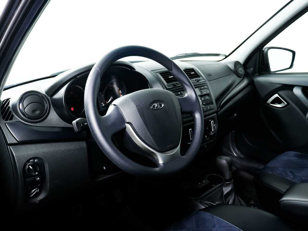 Lada (ВАЗ) Granta с пробегом — 2023 год. Фото: #10