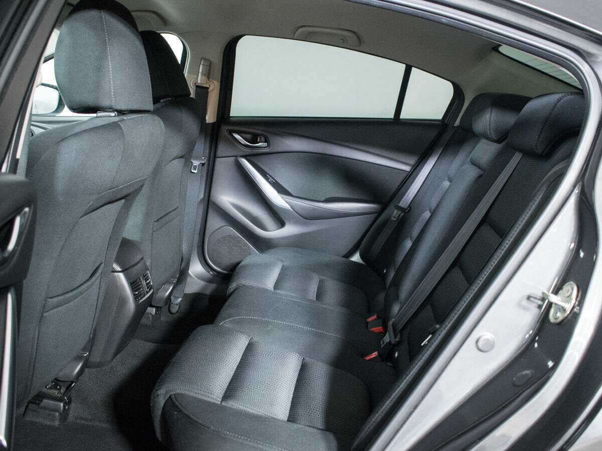 Mazda 6 с пробегом — 2017 год. Фото: #9