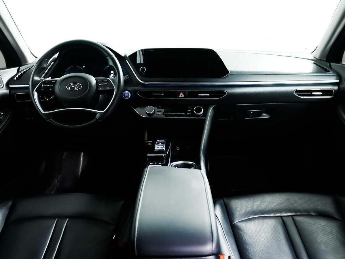 Hyundai Sonata с пробегом — 2021 год. Фото: #10