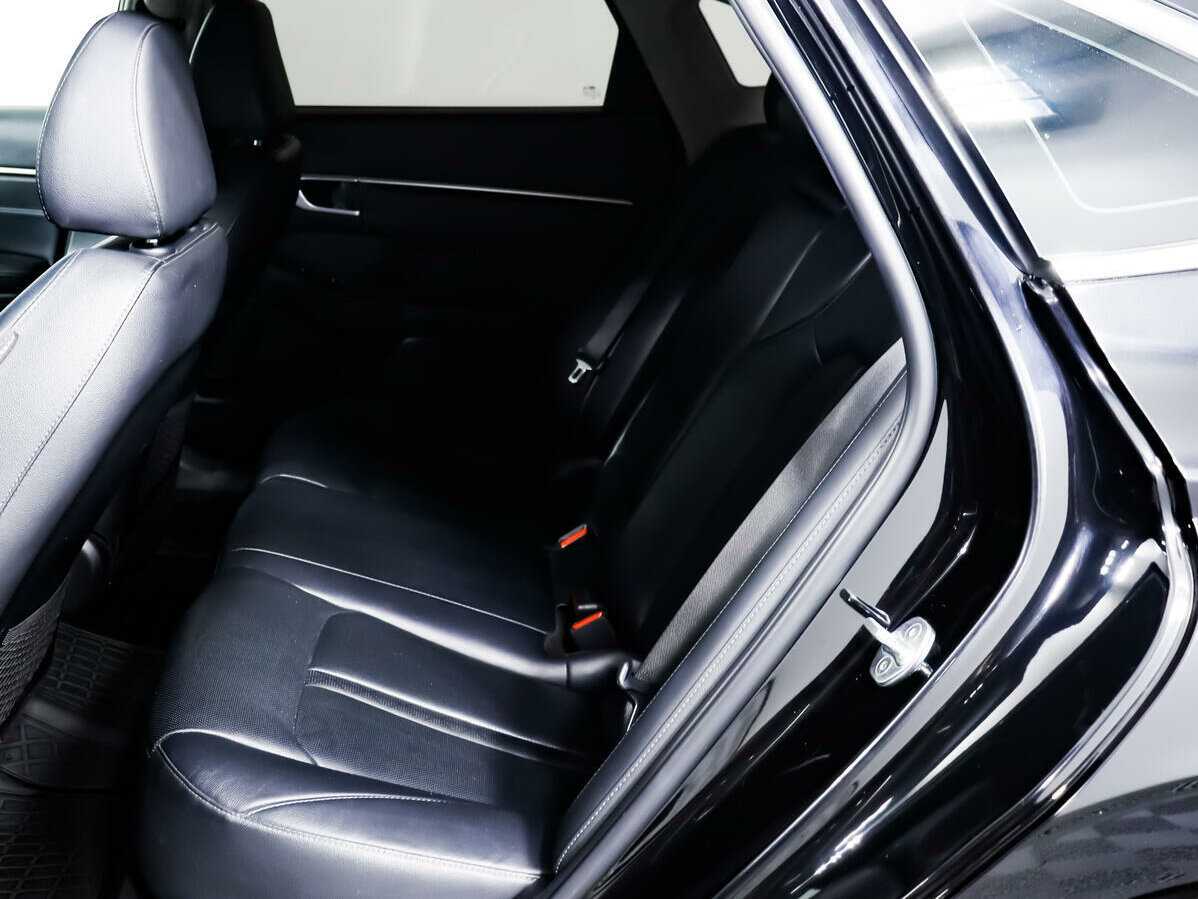 Hyundai Sonata с пробегом — 2021 год. Фото: #11