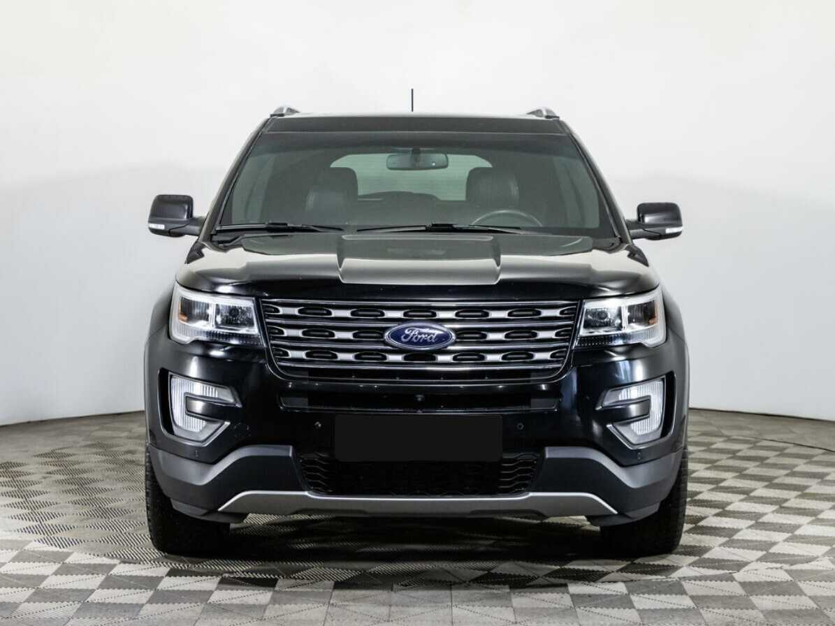 Ford Explorer с пробегом — 2016 год. Фото: #1