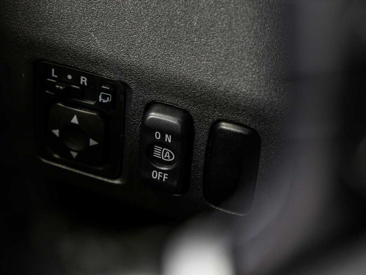 Mitsubishi Pajero с пробегом — 2017 год. Фото: #16