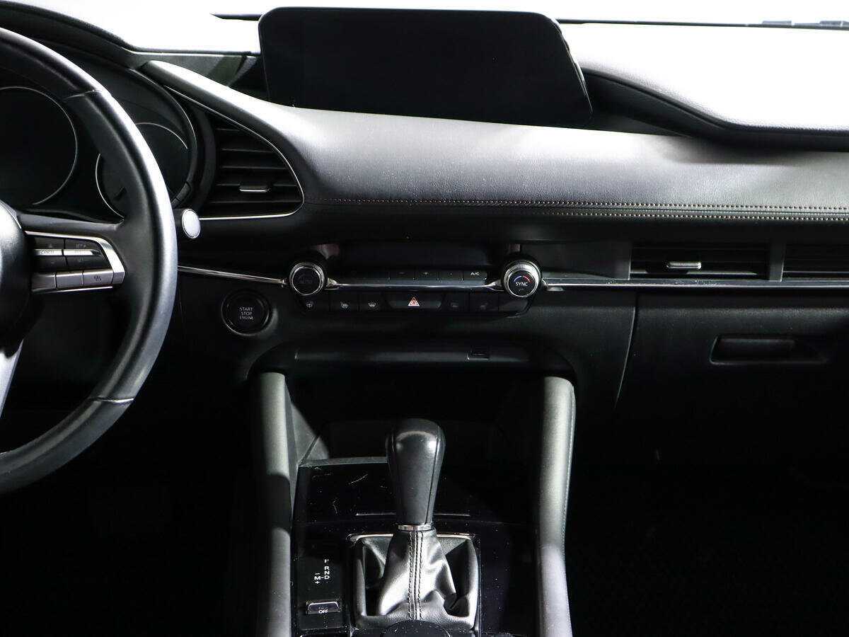 Mazda 3 с пробегом — 2019 год. Фото: #12
