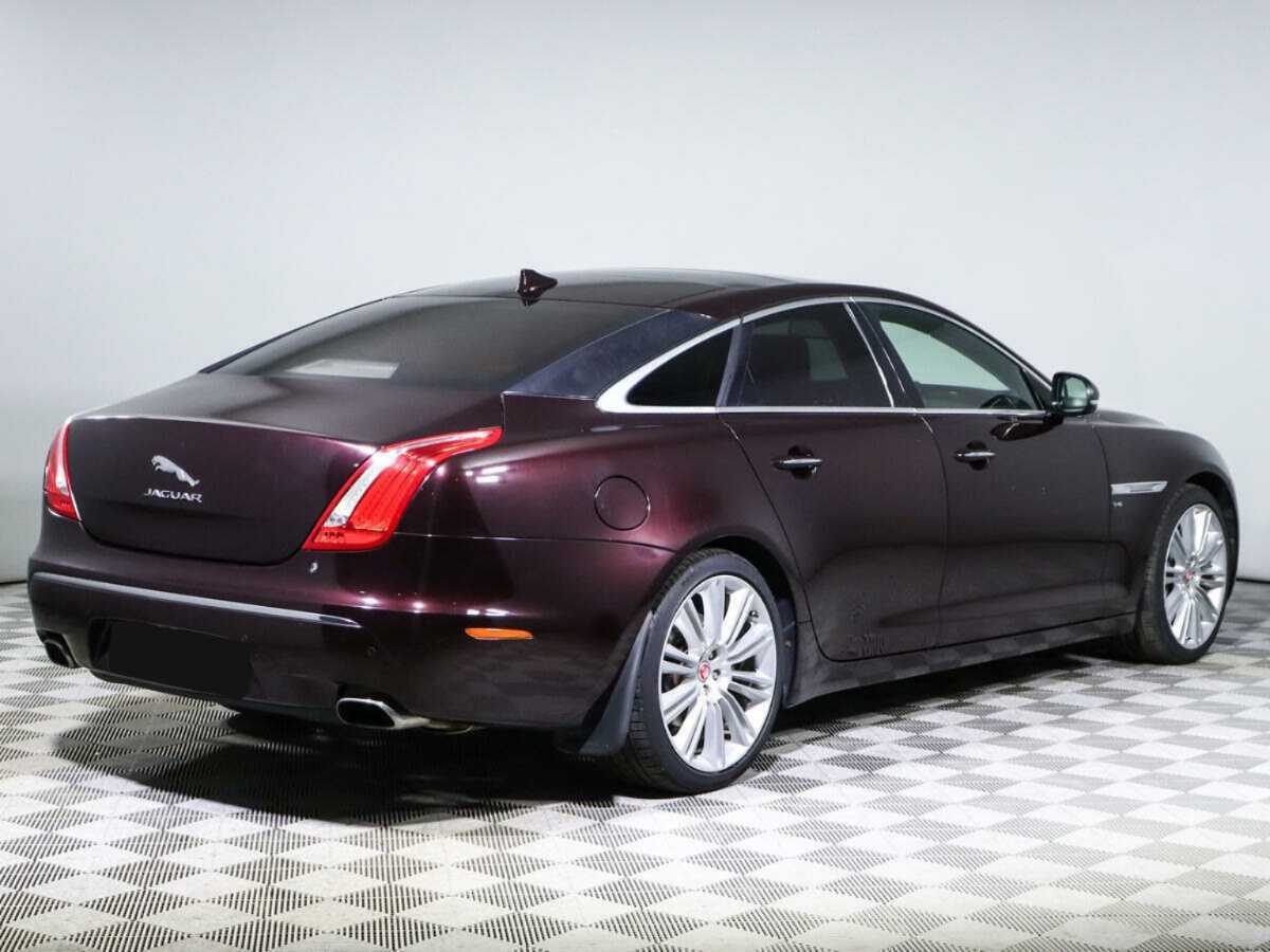 Jaguar XJ с пробегом — 2014 год. Фото: #4
