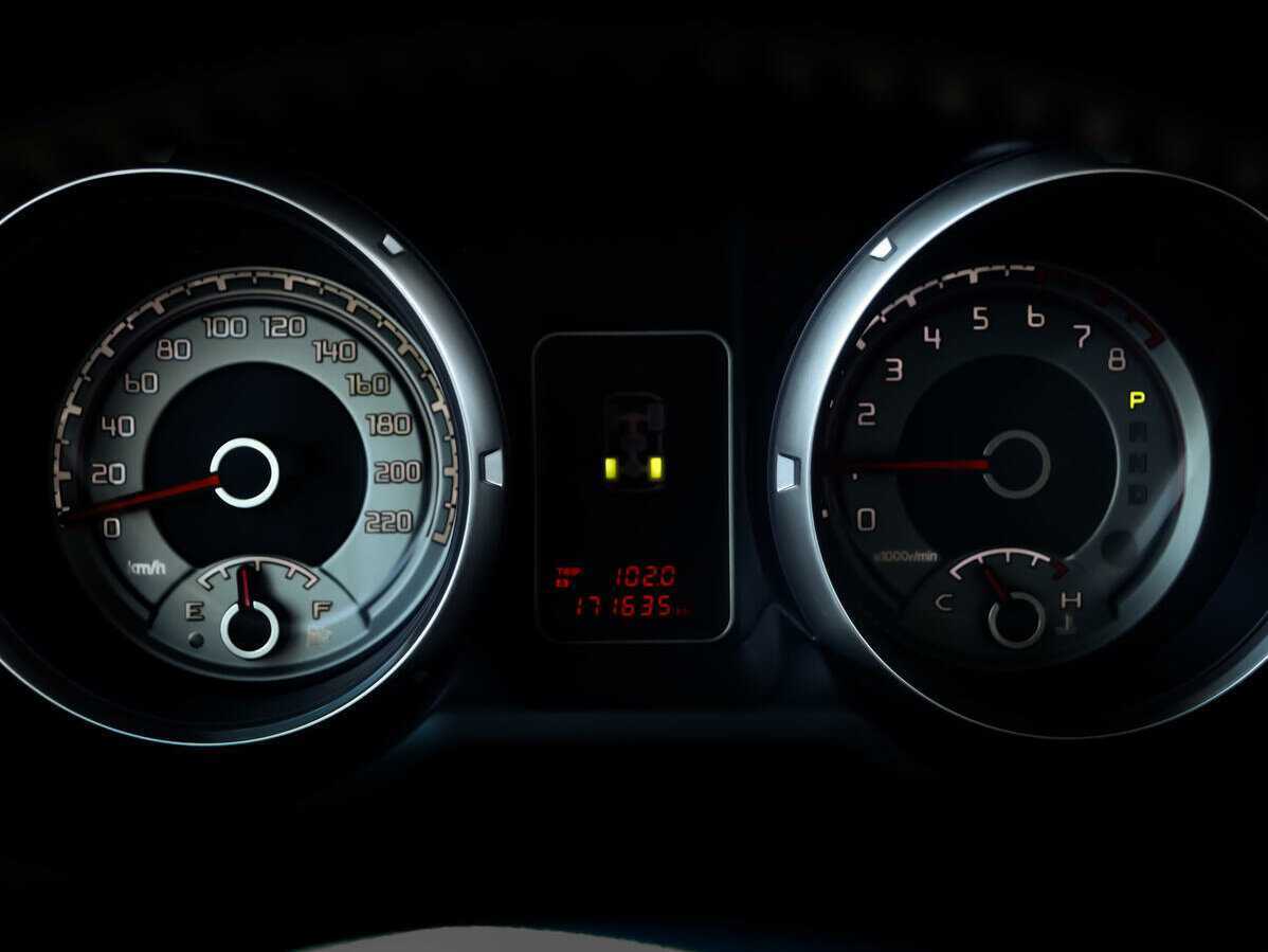 Mitsubishi Pajero с пробегом — 2013 год. Фото: #9