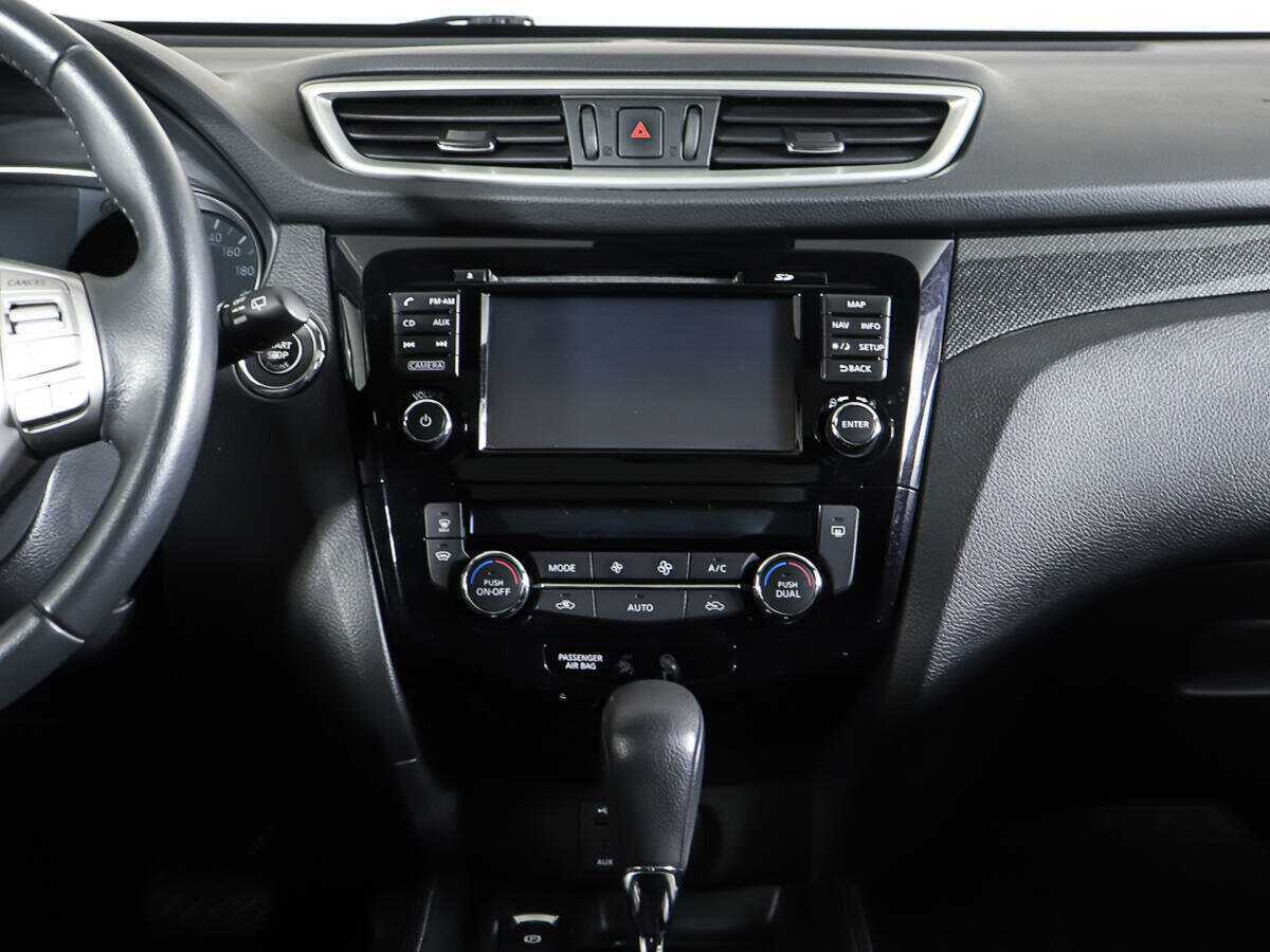 Nissan X-Trail с пробегом — 2015 год. Фото: #11