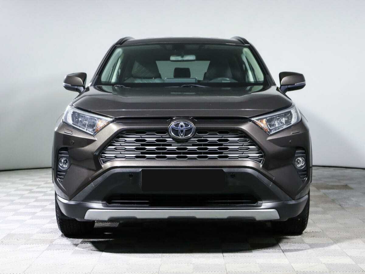 Toyota RAV4 с пробегом — 2019 год. Фото: #1