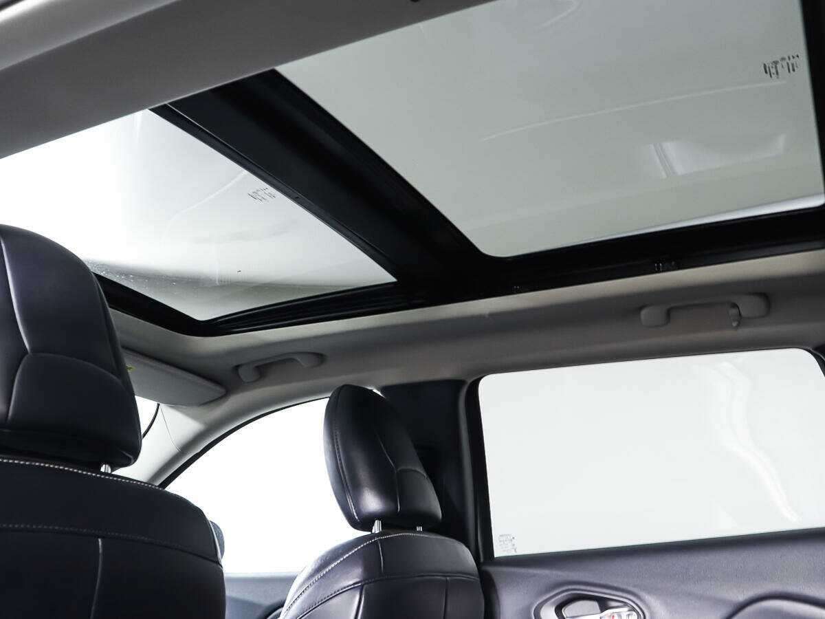 Jeep Cherokee с пробегом — 2014 год. Фото: #15