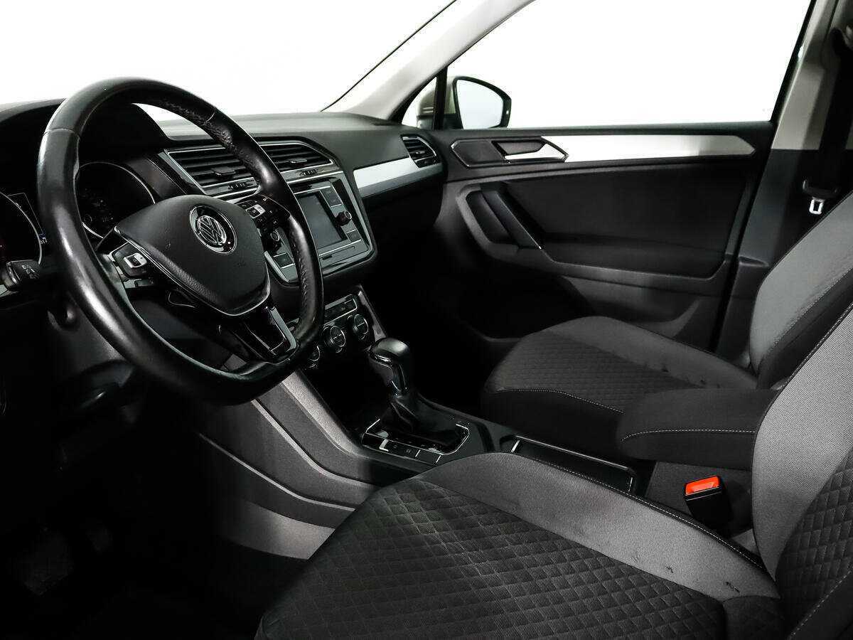 Volkswagen Tiguan с пробегом — 2017 год. Фото: #8