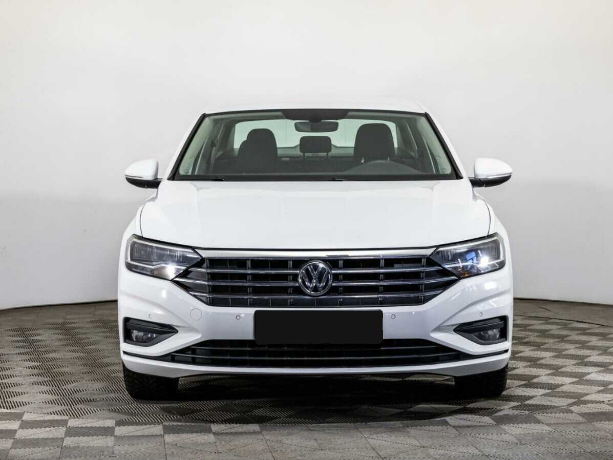 Volkswagen Jetta с пробегом — 2020 год. Фото: #1