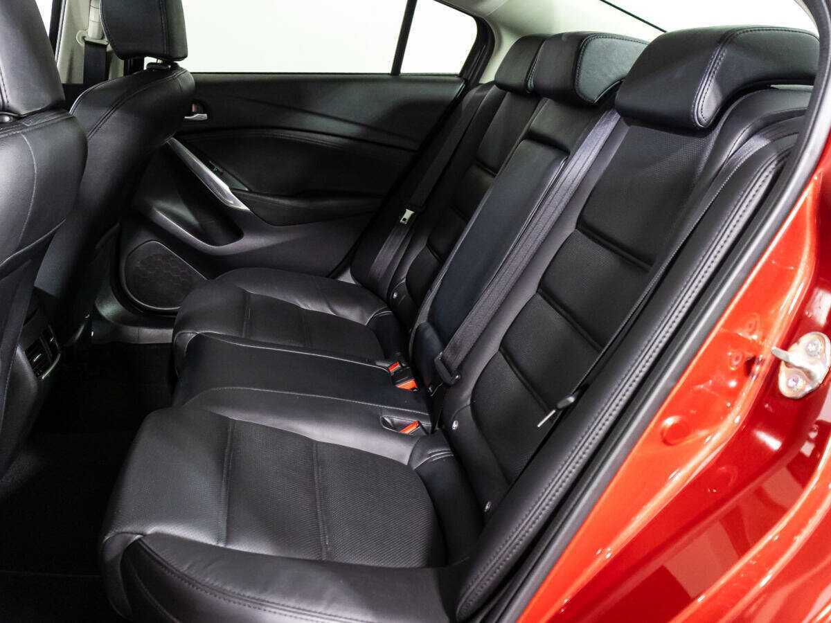 Mazda 6 с пробегом — 2017 год. Фото: #9