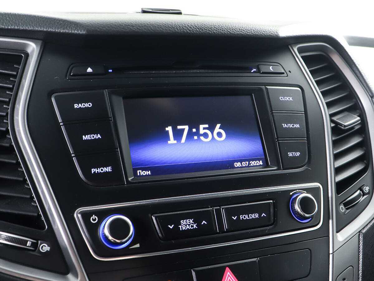 Hyundai Santa Fe с пробегом — 2016 год. Фото: #18