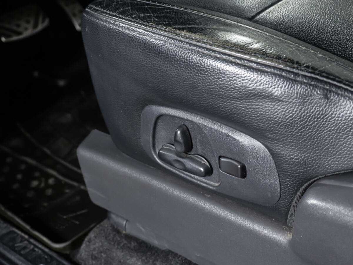 Mitsubishi Pajero с пробегом — 2012 год. Фото: #13