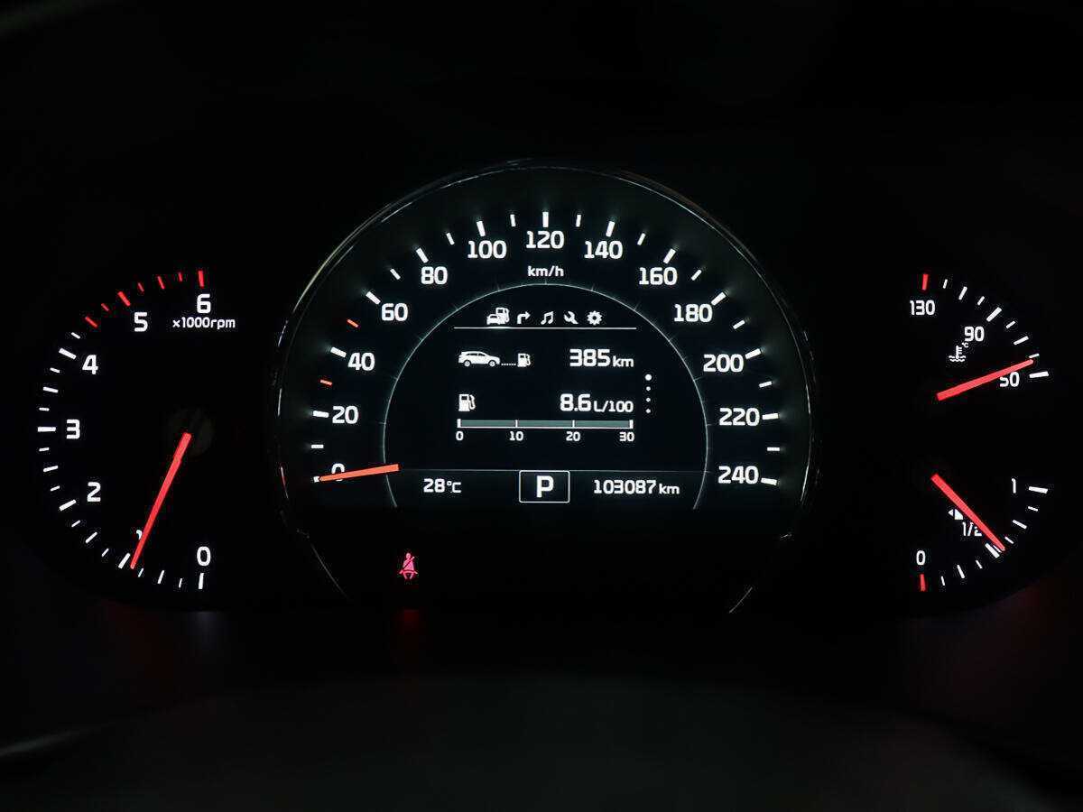 Kia Sorento с пробегом — 2017 год. Фото: #13