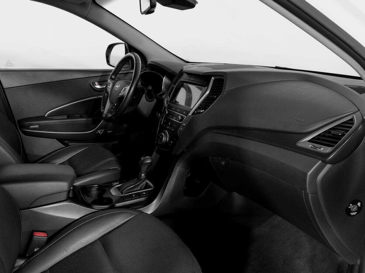 Hyundai Santa Fe с пробегом — 2018 год. Фото: #8