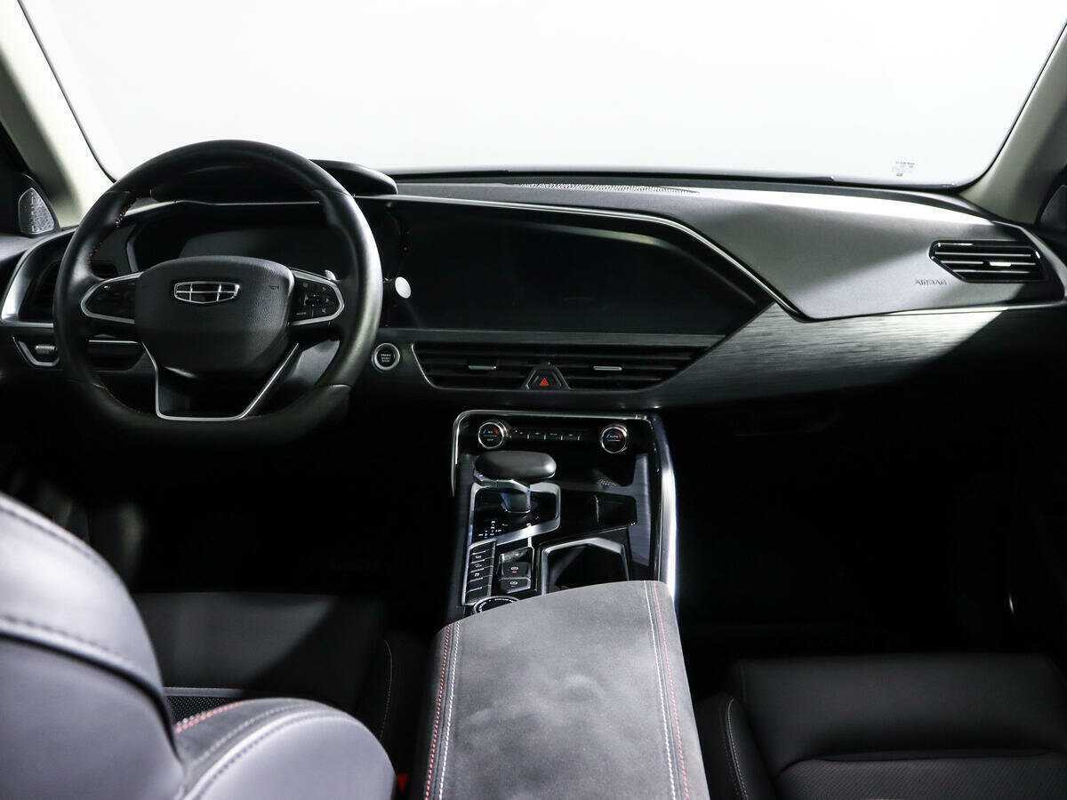 Geely Tugella с пробегом — 2022 год. Фото: #9