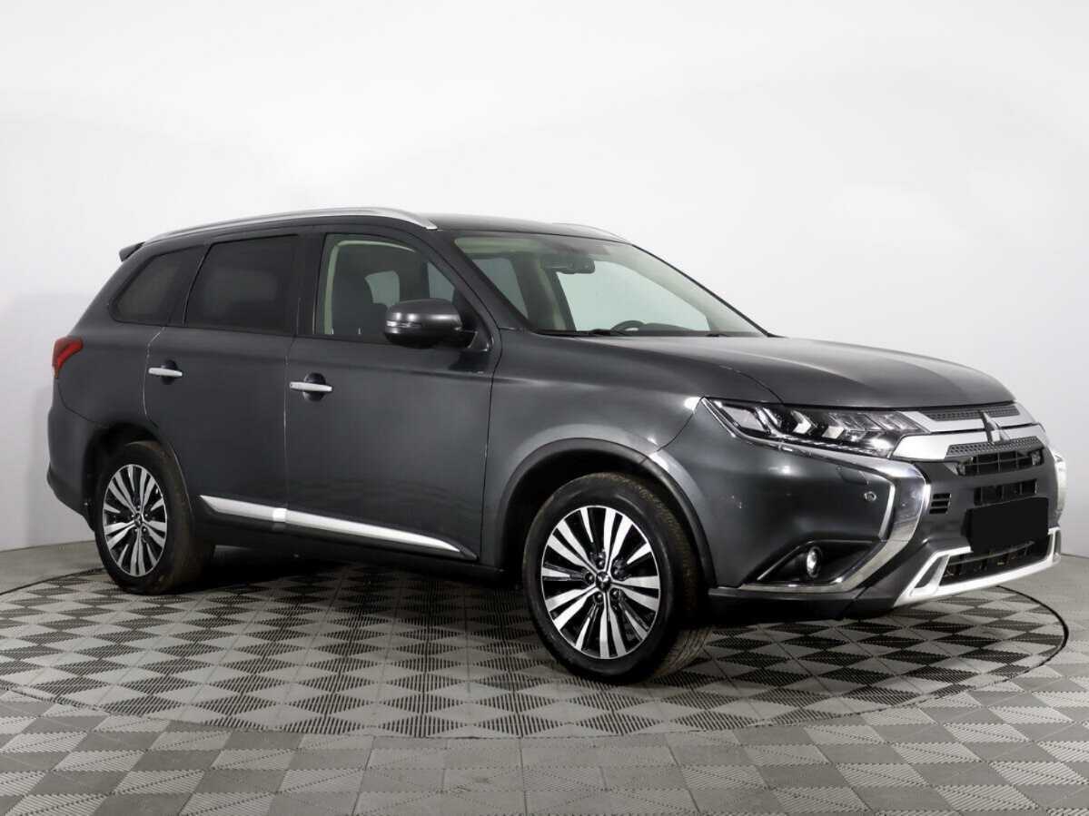 Mitsubishi Outlander с пробегом — 2019 год. Фото: #2