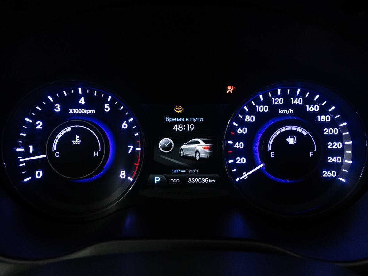 Hyundai Grandeur с пробегом — 2013 год. Фото: #11