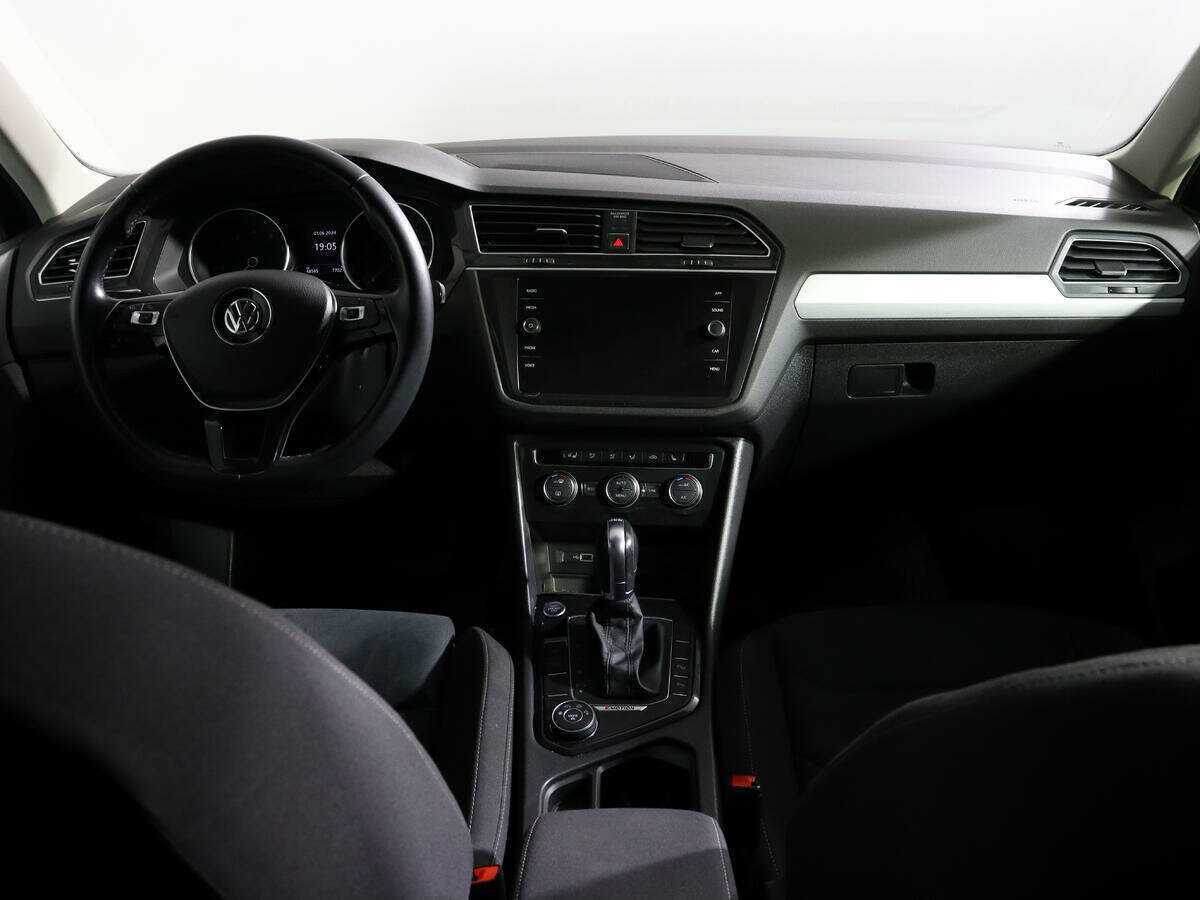 Volkswagen Tiguan с пробегом — 2018 год. Фото: #9