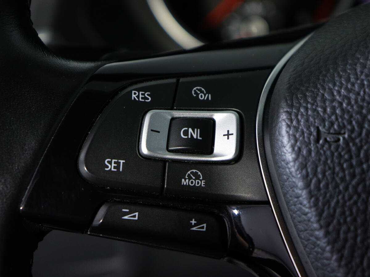 Volkswagen Tiguan с пробегом — 2018 год. Фото: #19