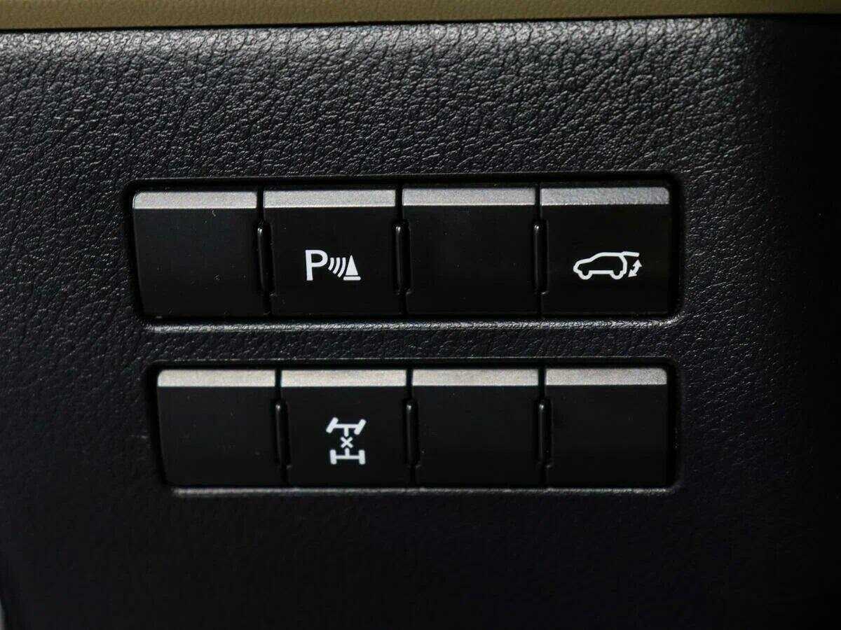 Lexus NX с пробегом — 2015 год. Фото: #15