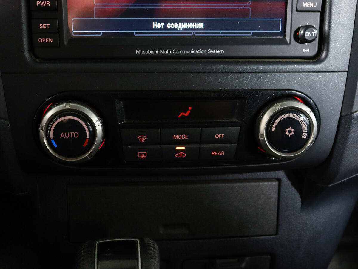 Mitsubishi Pajero с пробегом — 2012 год. Фото: #20