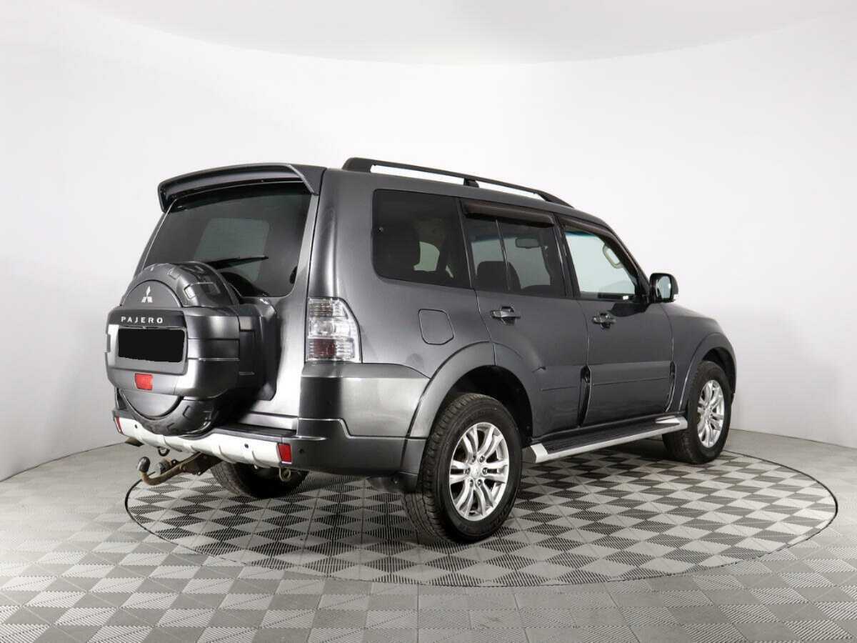 Mitsubishi Pajero с пробегом — 2012 год. Фото: #7