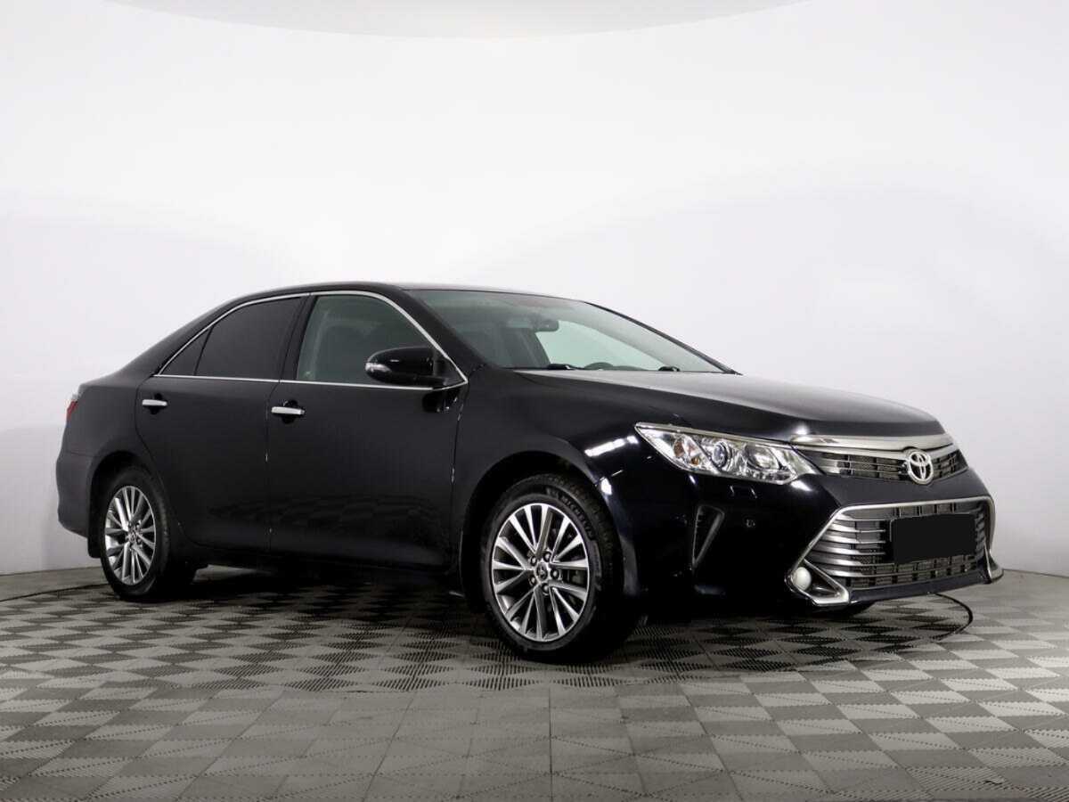 Toyota Camry с пробегом — 2016 год. Фото: #2