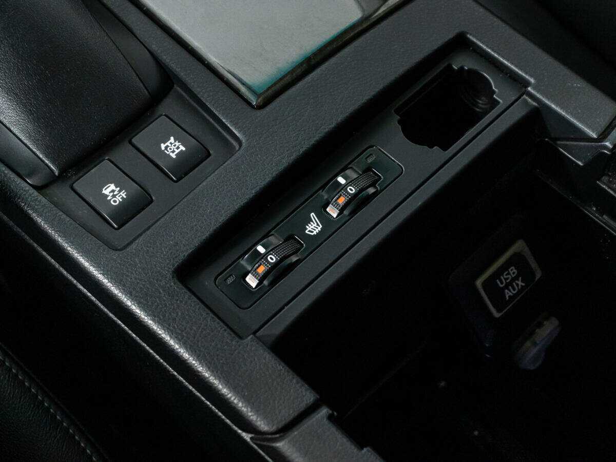 Lexus RX с пробегом — 2012 год. Фото: #19