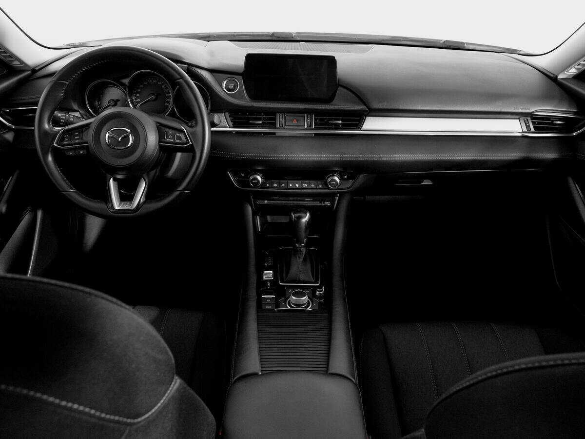 Mazda 6 с пробегом — 2018 год. Фото: #11