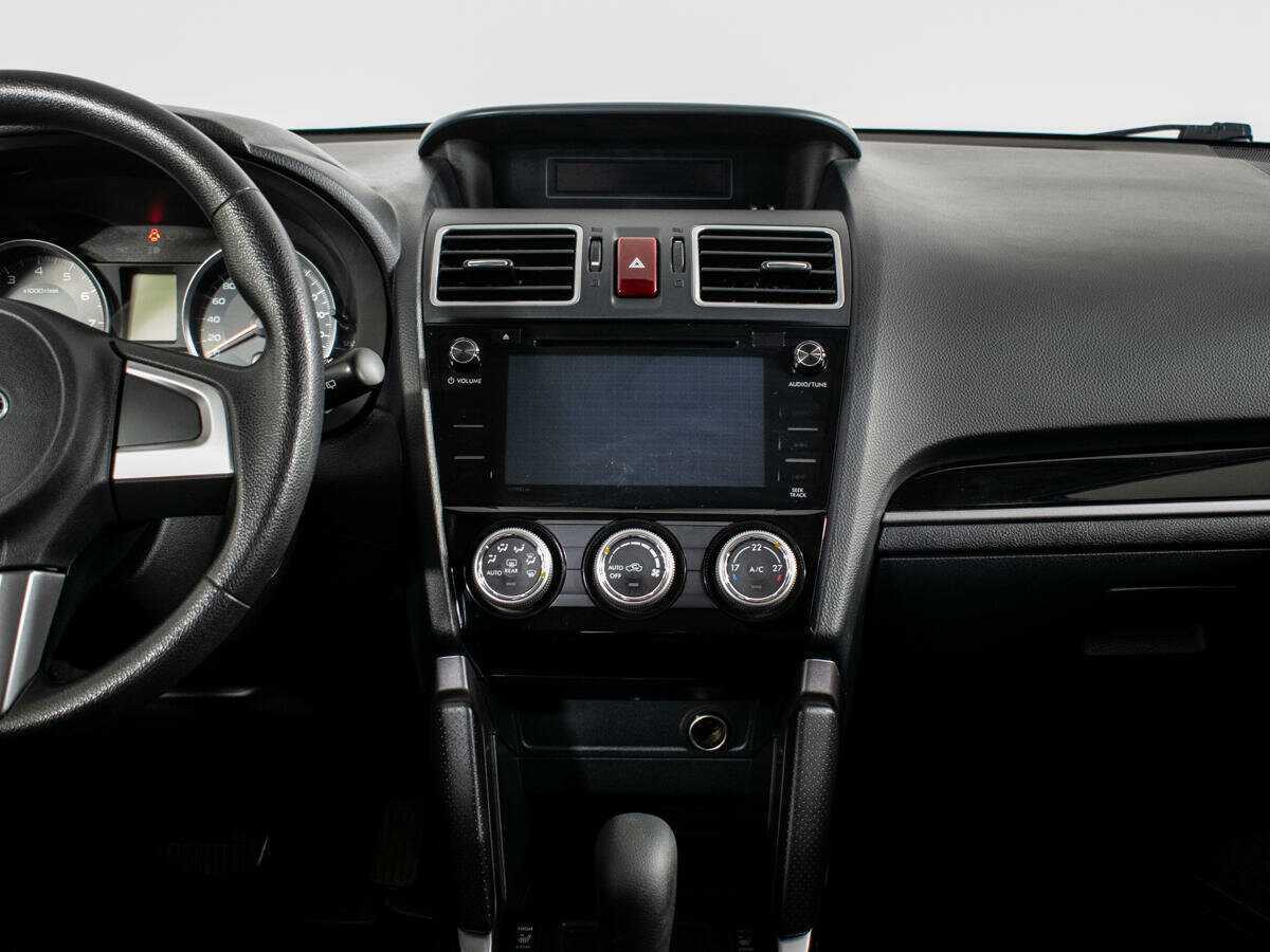 Subaru Forester с пробегом — 2017 год. Фото: #8
