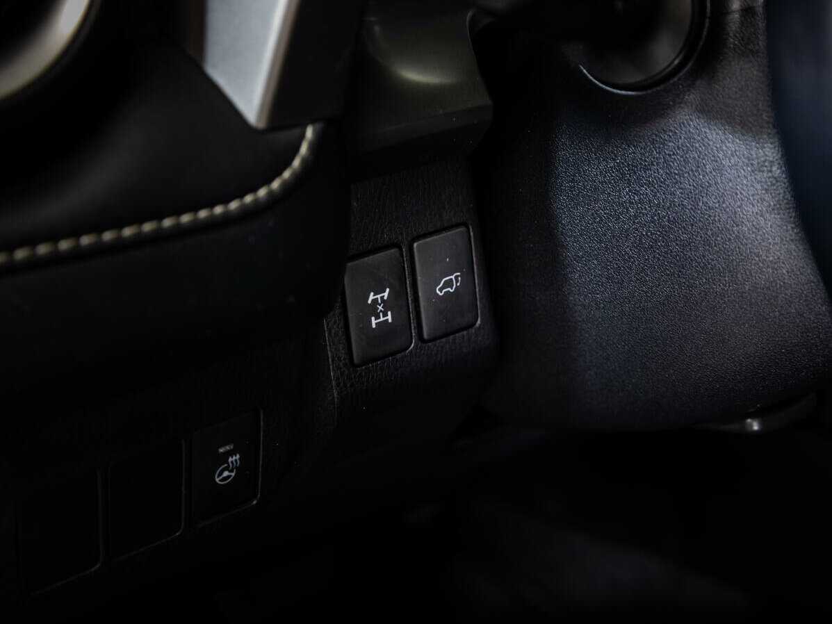 Toyota RAV4 с пробегом — 2018 год. Фото: #14