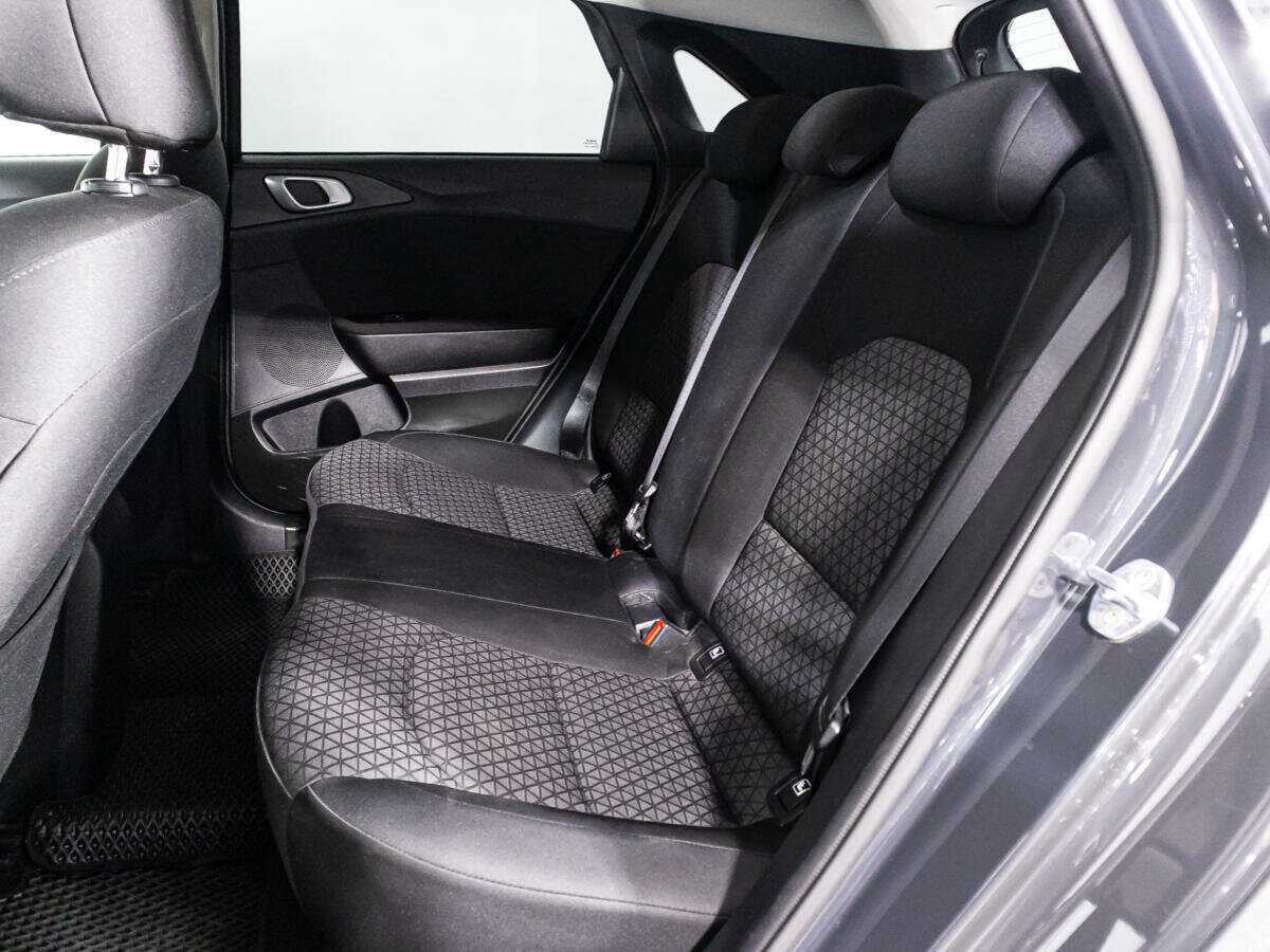 Kia Ceed с пробегом — 2022 год. Фото: #9