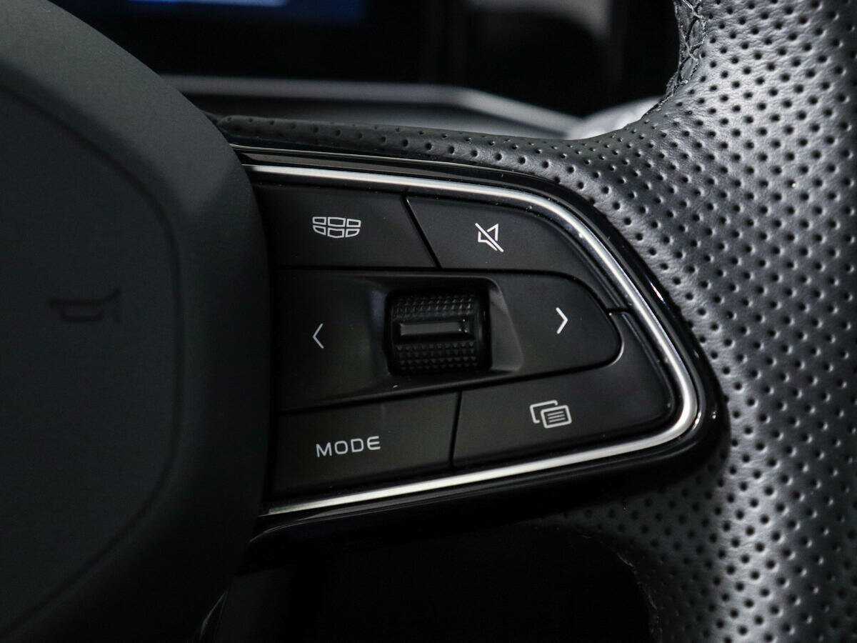 Geely Coolray с пробегом — 2023 год. Фото: #22