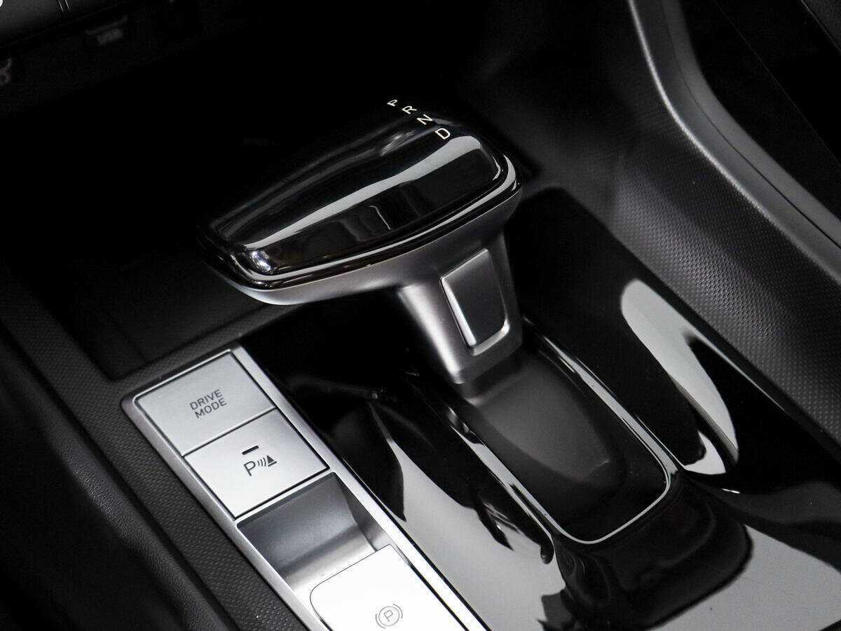 Hyundai Elantra с пробегом — 2024 год. Фото: #10