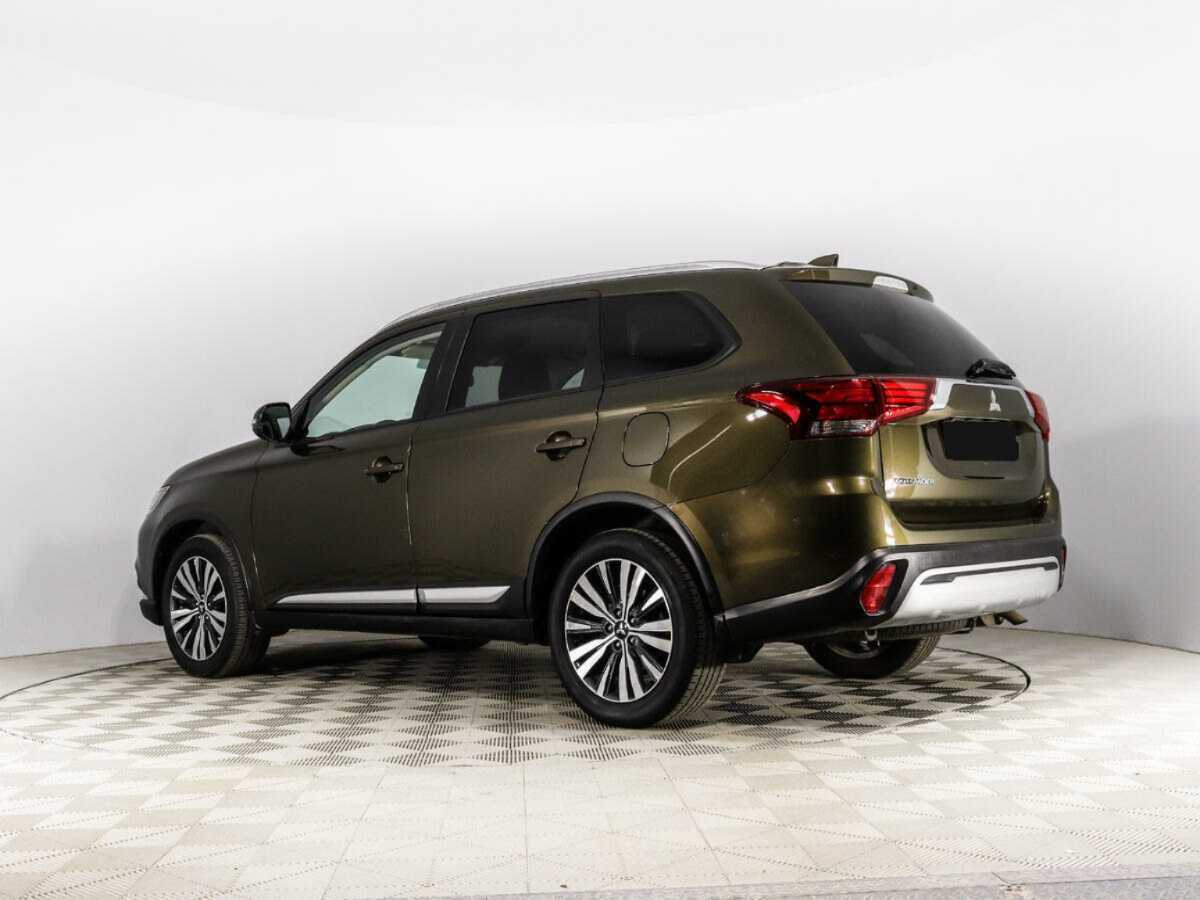 Mitsubishi Outlander с пробегом — 2020 год. Фото: #6