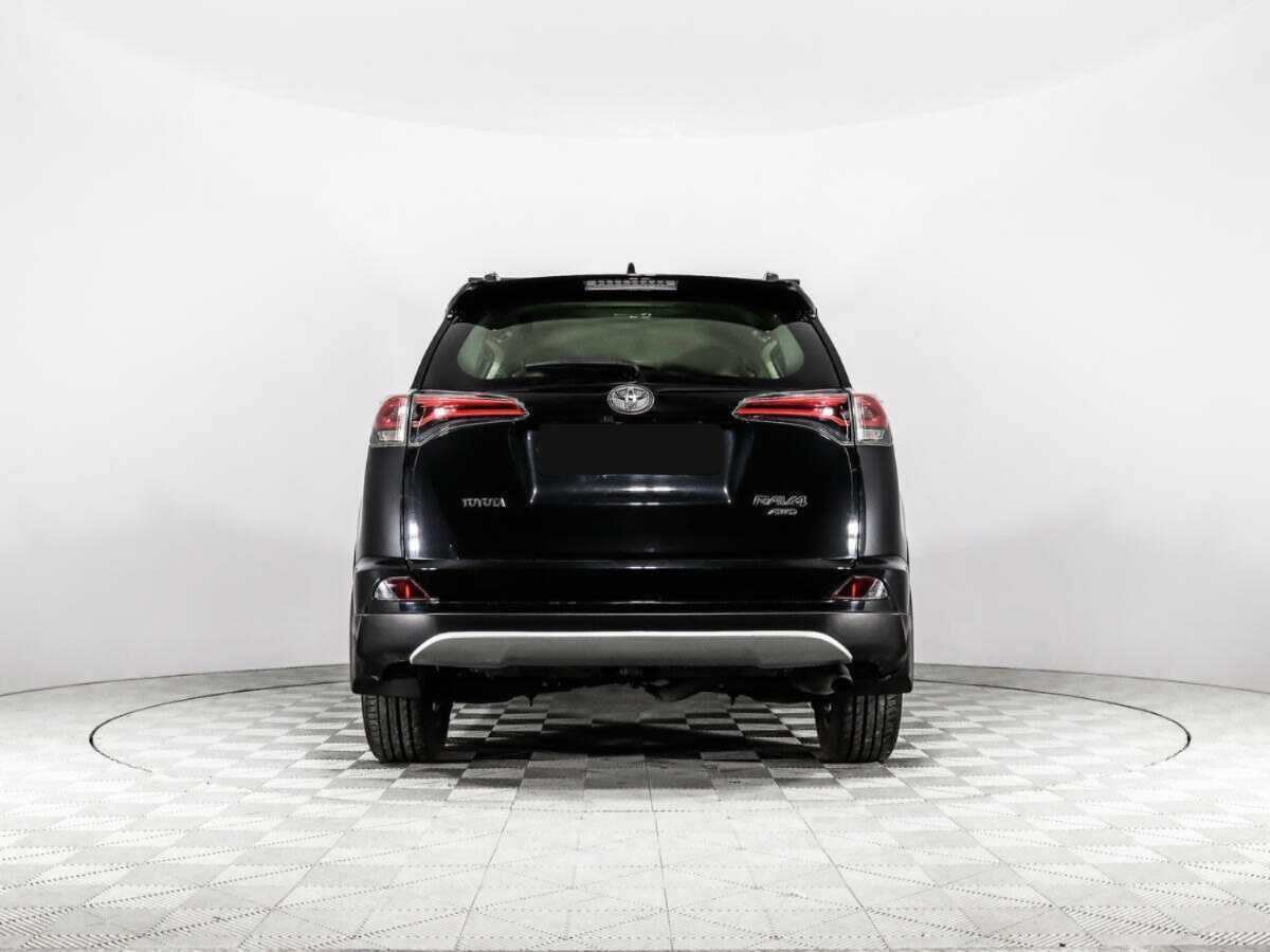 Toyota RAV4 с пробегом — 2016 год. Фото: #5