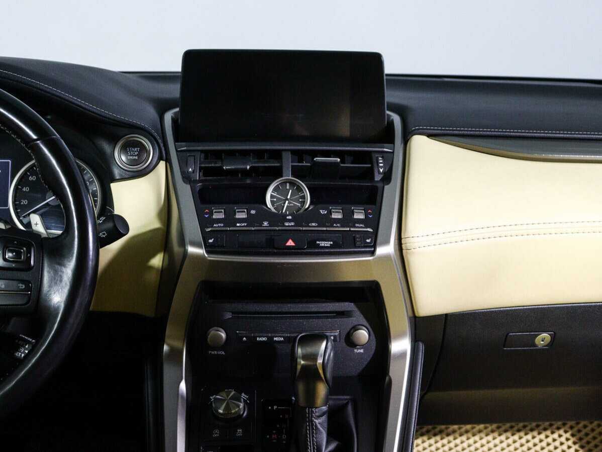 Lexus NX с пробегом — 2017 год. Фото: #10