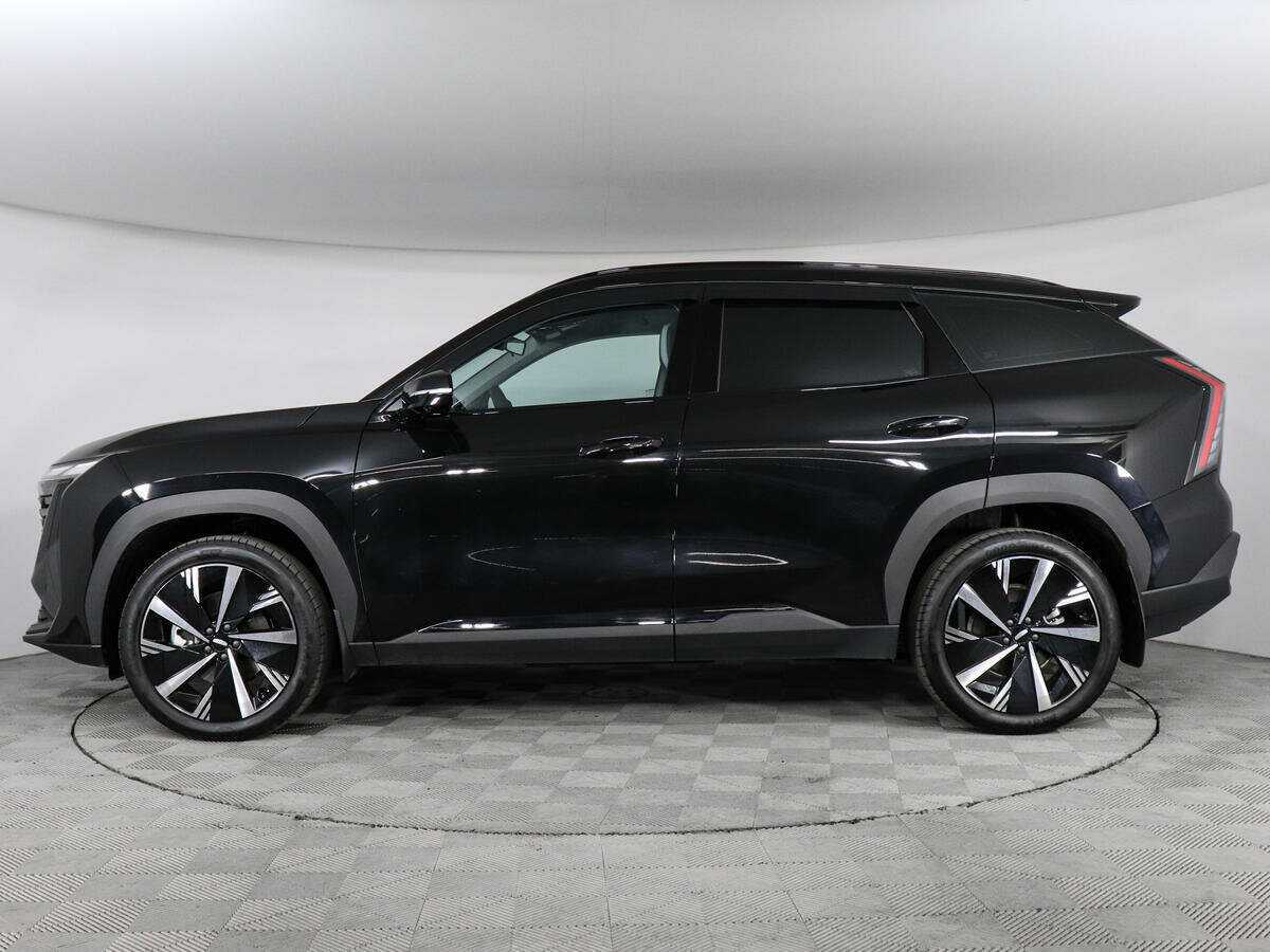 Geely Atlas с пробегом — 2024 год. Фото: #7