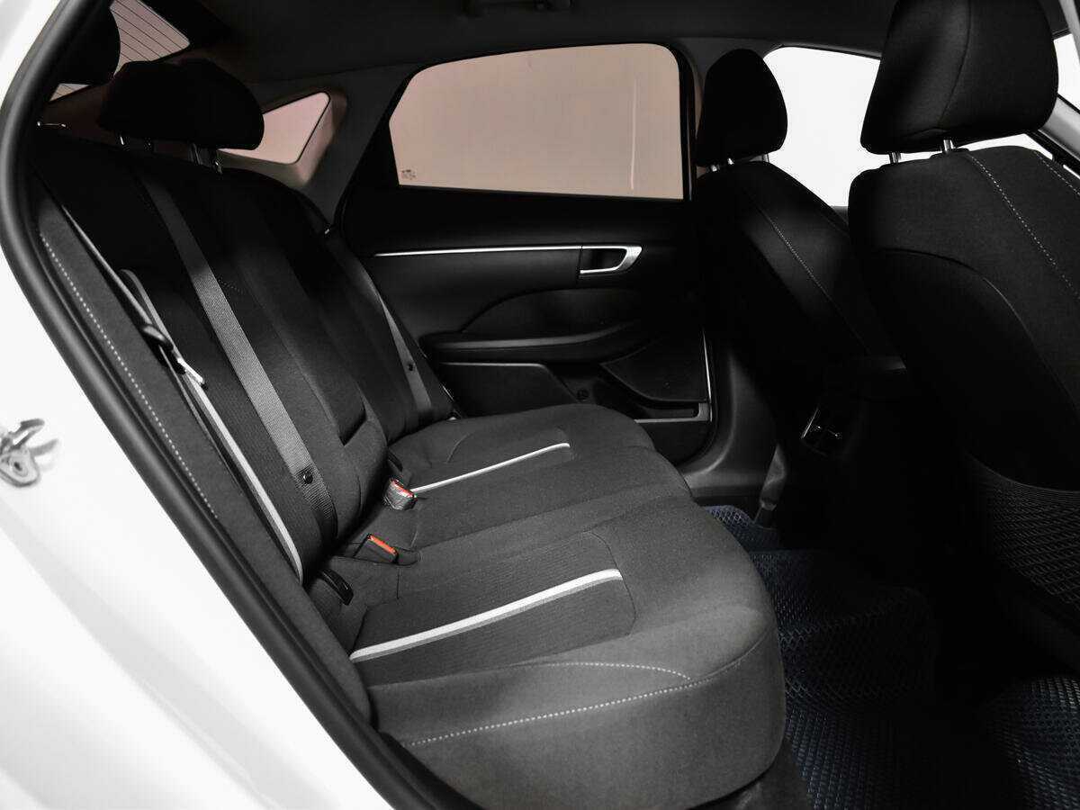 Hyundai Sonata с пробегом — 2020 год. Фото: #9