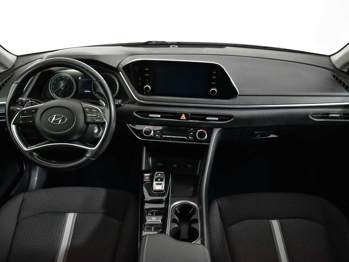 Hyundai Sonata с пробегом — 2020 год. Фото: #11