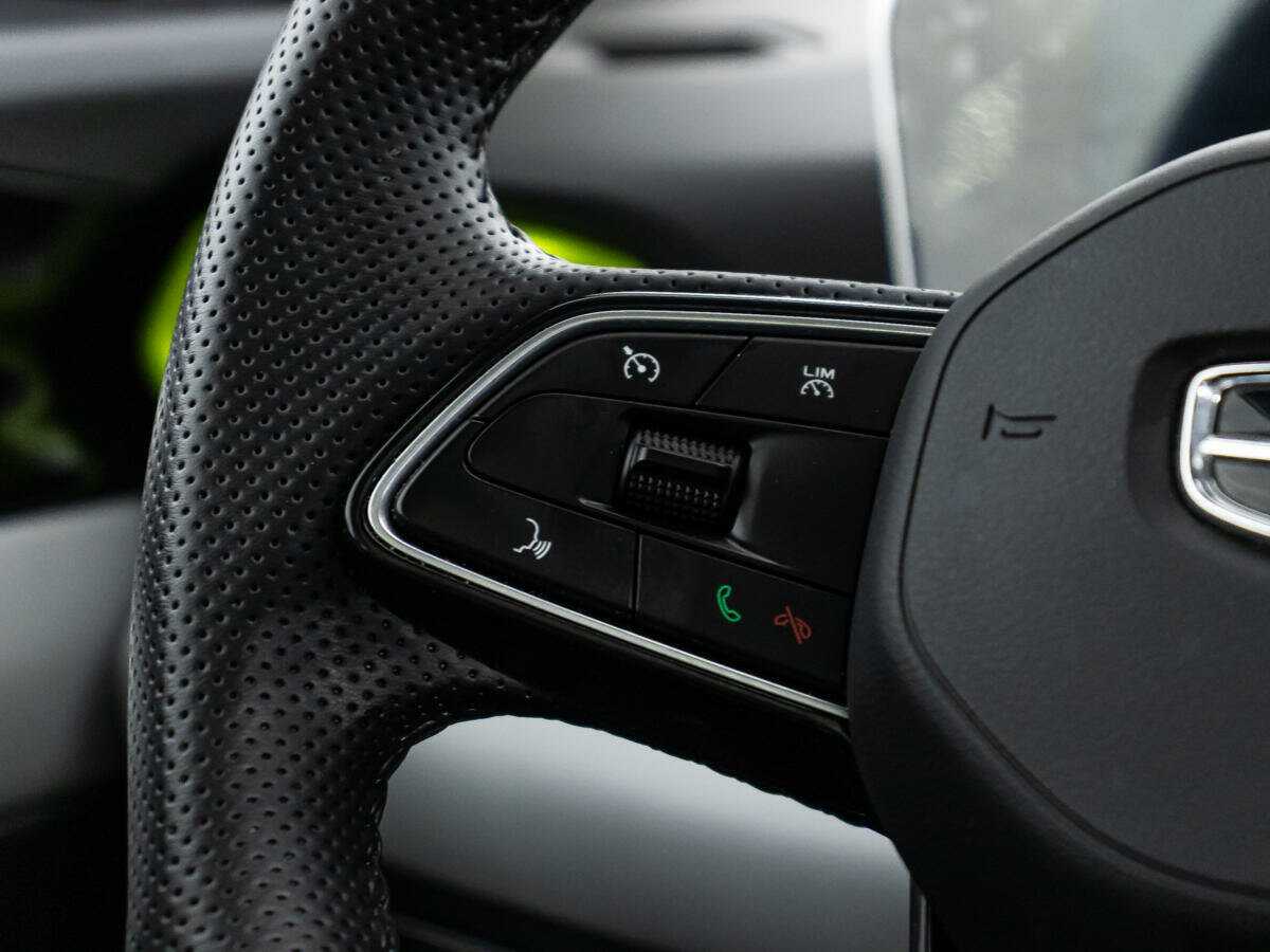 Geely Coolray с пробегом — 2023 год. Фото: #22