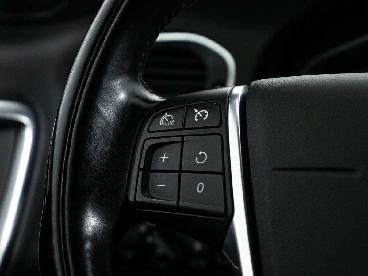 Volvo S60 с пробегом — 2013 год. Фото: #18