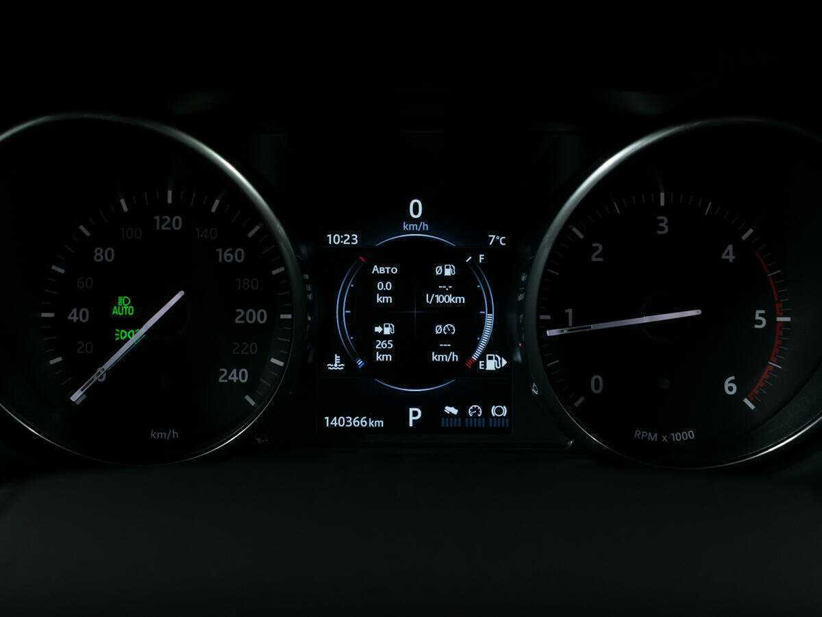 Land Rover Range Rover Evoque с пробегом — 2017 год. Фото: #14