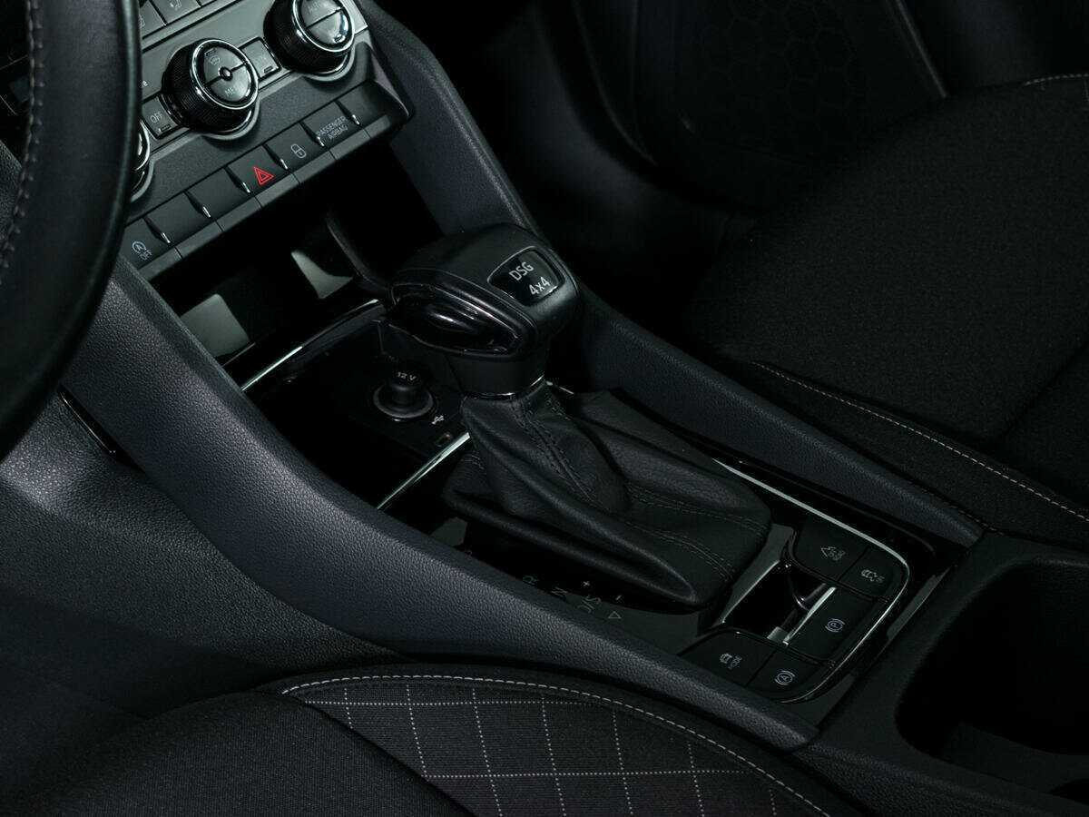 Skoda Karoq с пробегом — 2021 год. Фото: #14